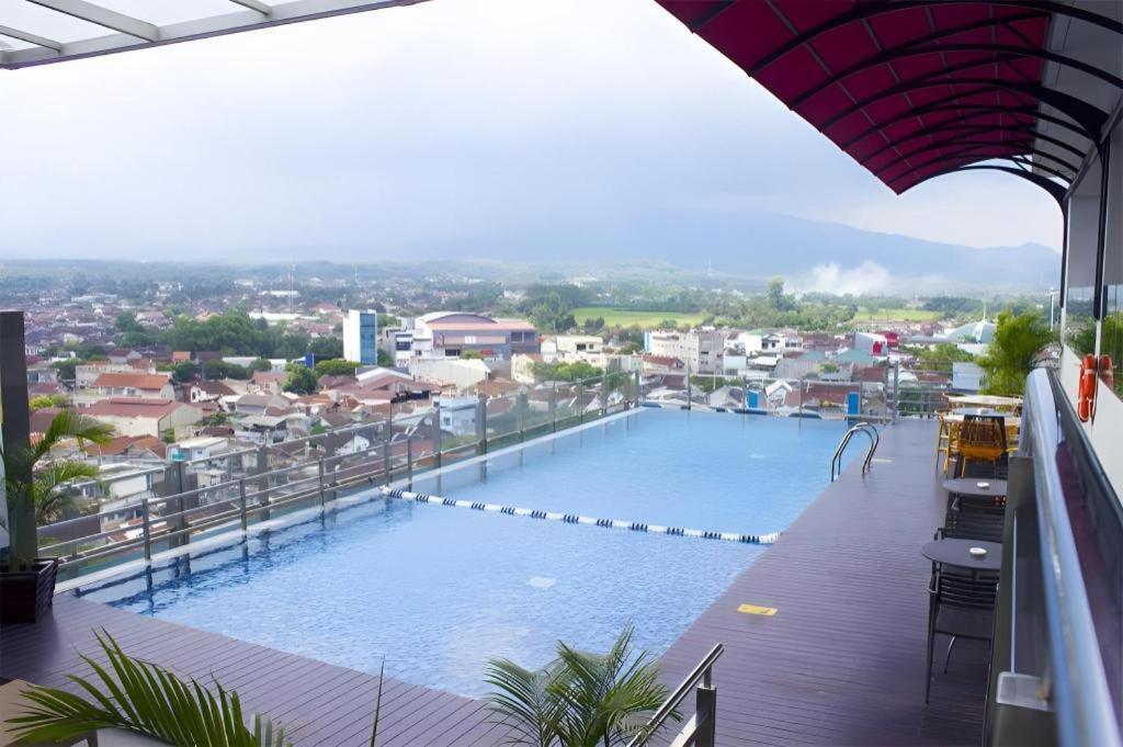 Java Lotus Hotel Jembel Zewnętrze zdjęcie