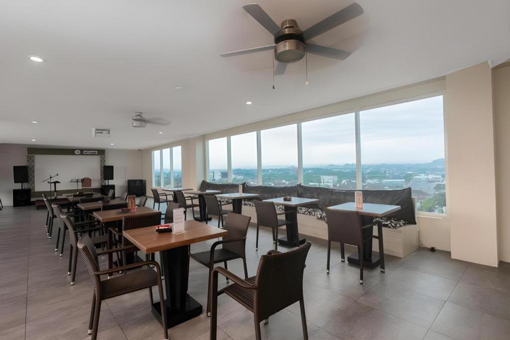 Java Lotus Hotel Jembel Zewnętrze zdjęcie