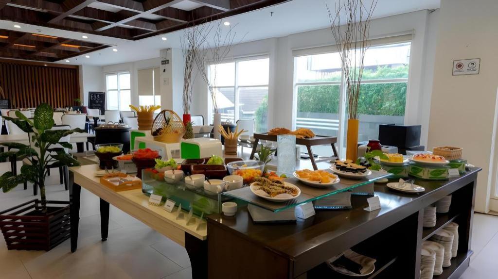 Java Lotus Hotel Jembel Zewnętrze zdjęcie